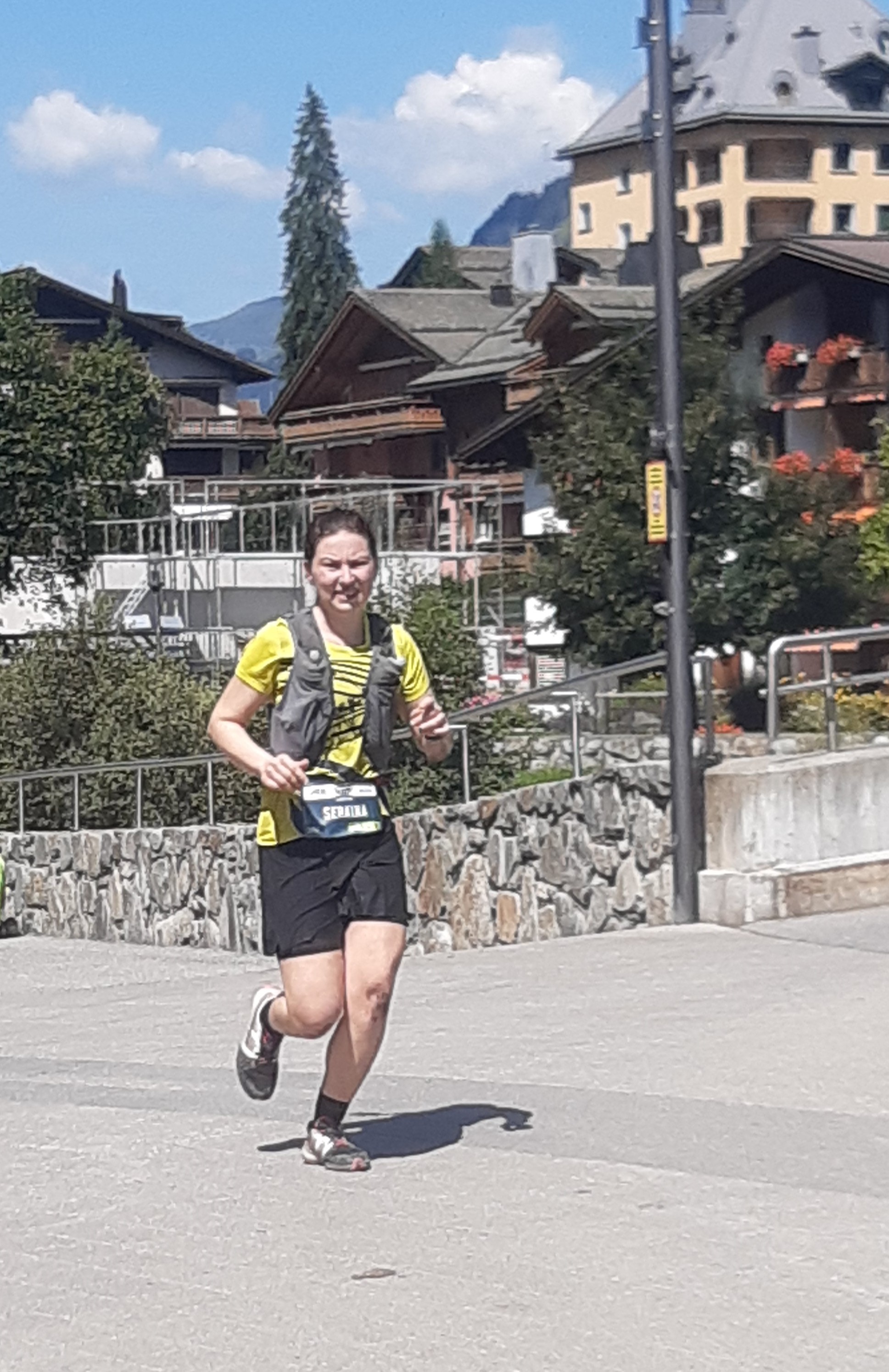 Seraina kurz vor dem Ziel